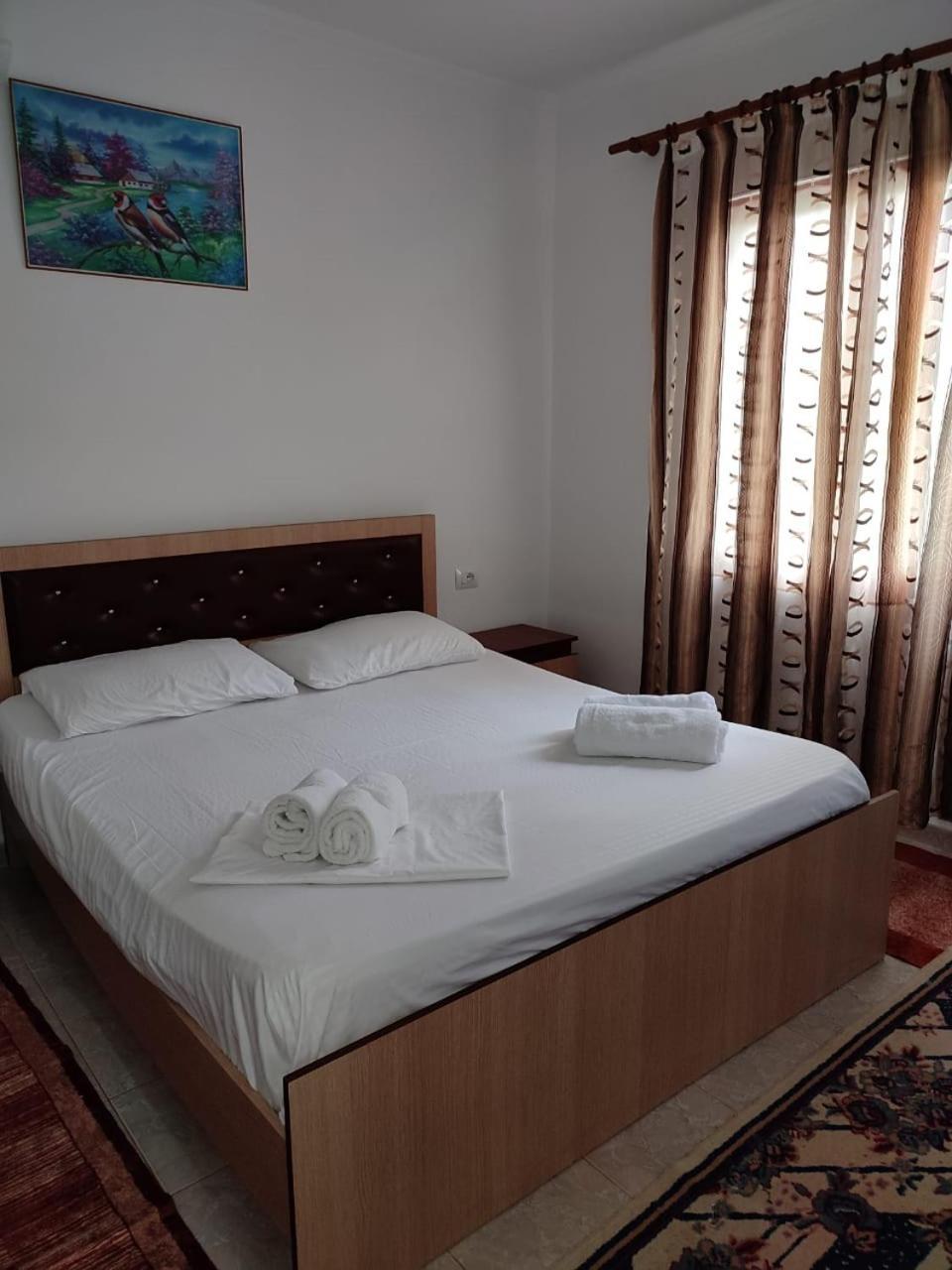 Guest House Eloid Berat Extérieur photo