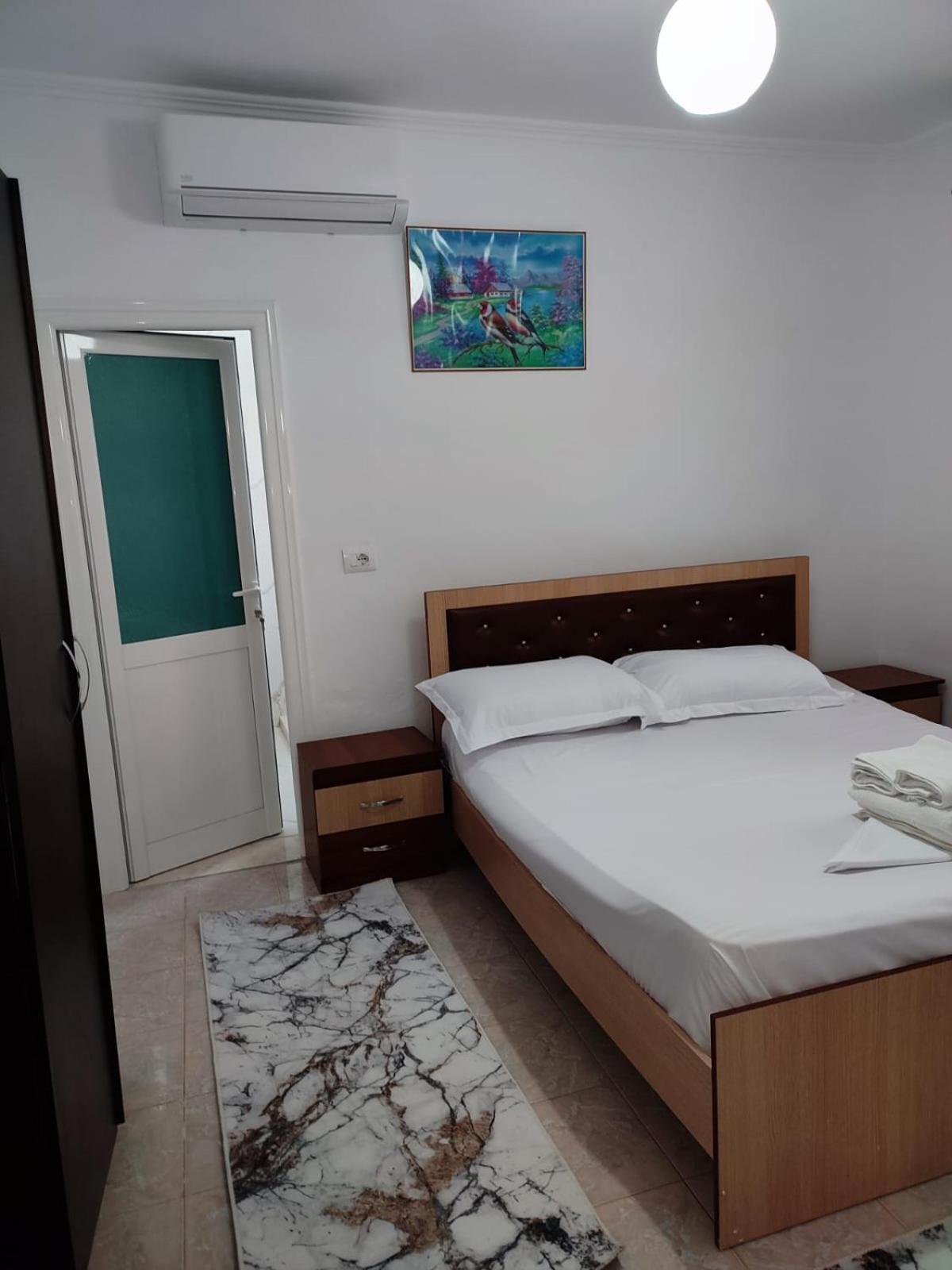 Guest House Eloid Berat Extérieur photo