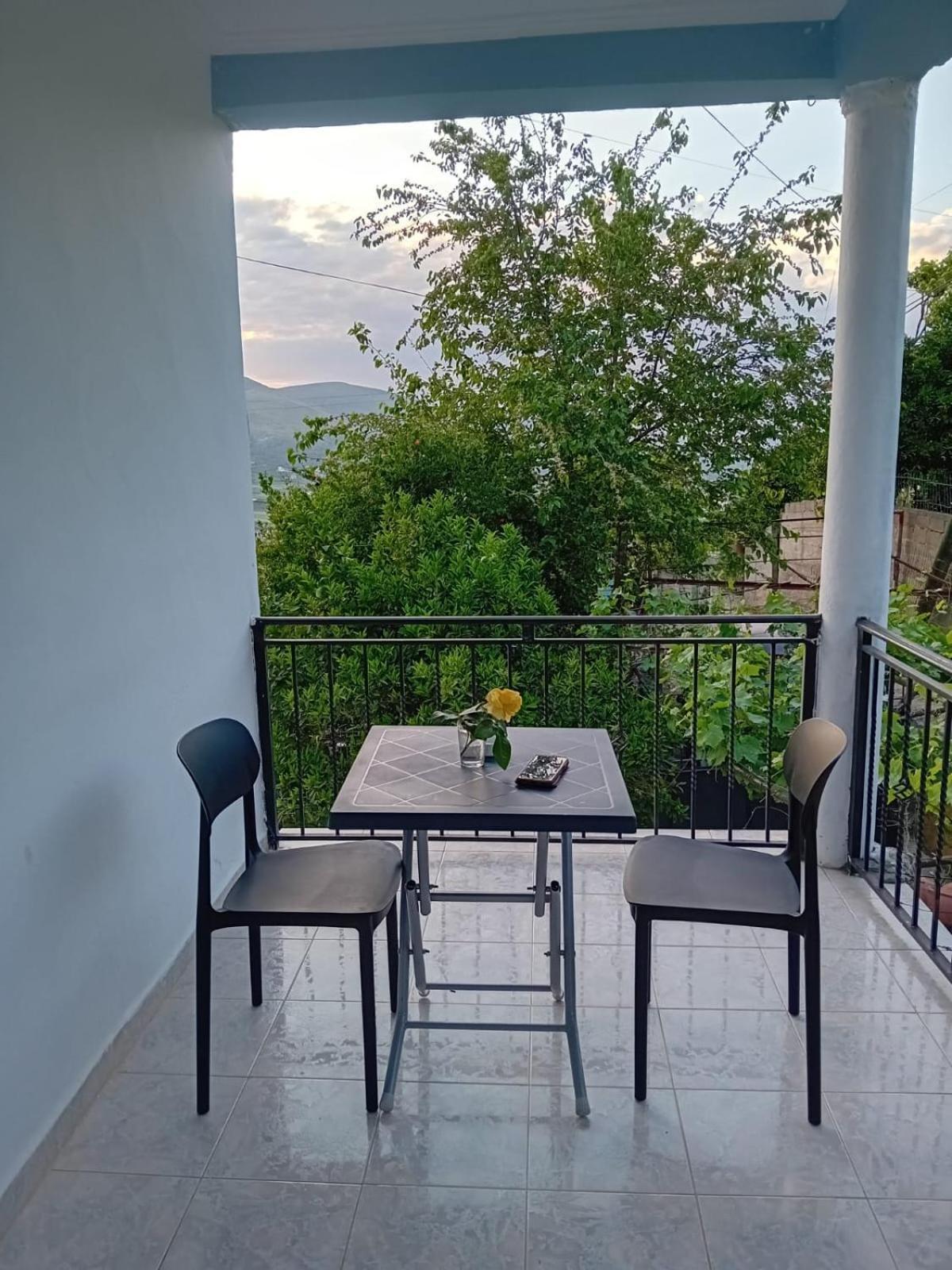 Guest House Eloid Berat Extérieur photo