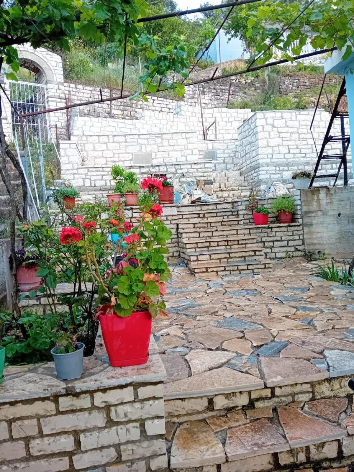 Guest House Eloid Berat Extérieur photo